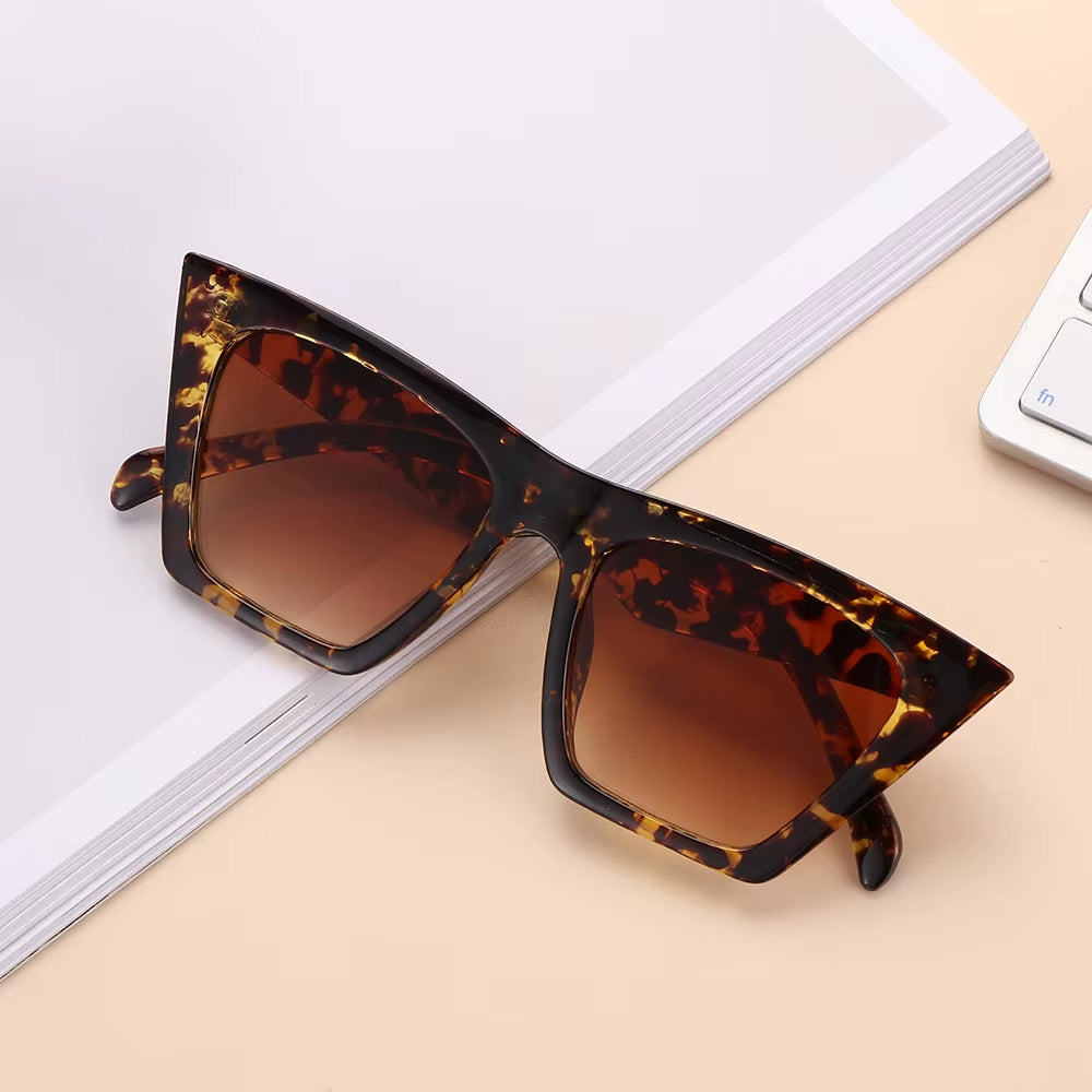 Fashion Square Sunglasses Women Designer Luxury Man/Women Cat Eye Sun Glasses Classic Vintage UV400 Outdoor Oculos De Sol